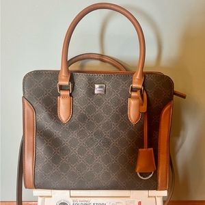 Shoulder bag